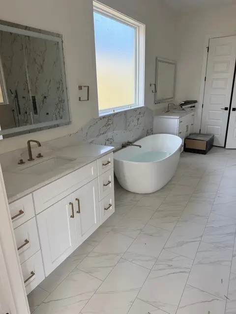 New Construction Plumbing in Port Neches: Primary Bath Trim Out and Fixture Install, photo 2
